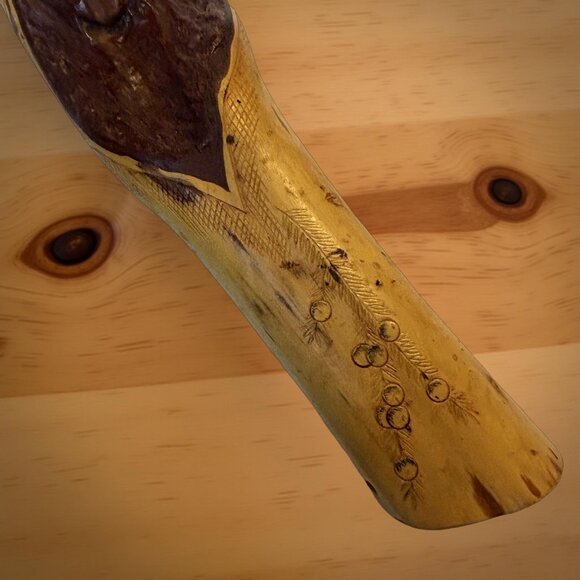 Vintage Handcrafted Wooden Walking Stick With Intricate Carved Design - Picture 2 of 4